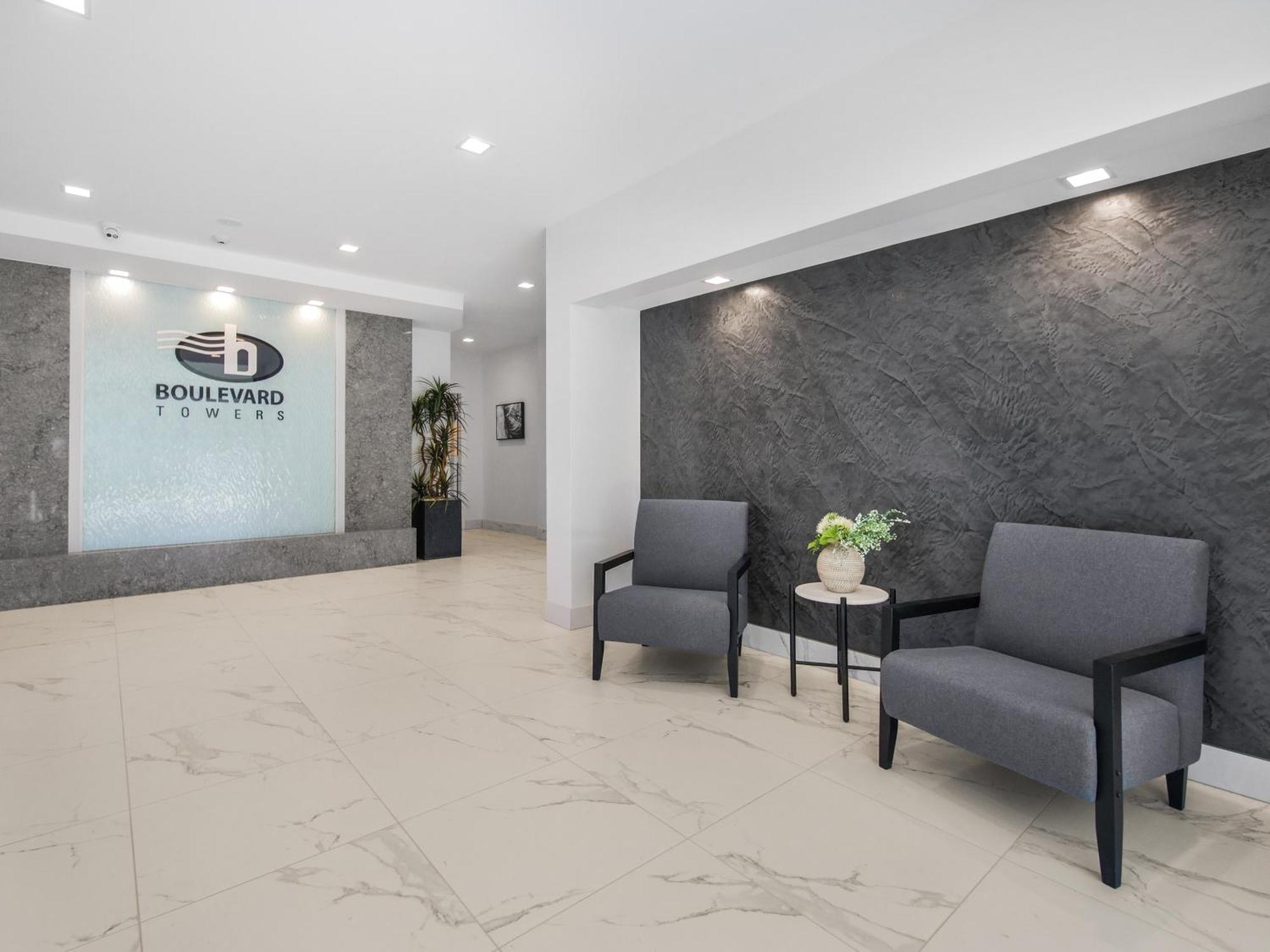 บูเลวาร์ดทาวเวอร์ฮอลิเดย์อพาร์ตเมนท์ Aparthotel โกลด์โคสต์ ภายนอก รูปภาพ
